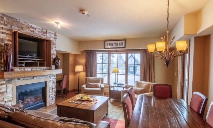 Tamarack Condo | Beautiful 2 BR Condo with Fireplace