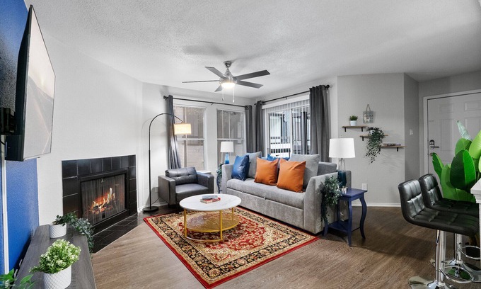 University Hills and Windsor Park Apartment | Beautiful 2BD/2BA in University Hills 8306