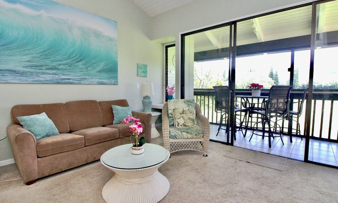 Kahuku Condo | Beautiful 2nd Floor Condo w/NEW SPLIT AC! Wifi, Mountain & Golf Course views
