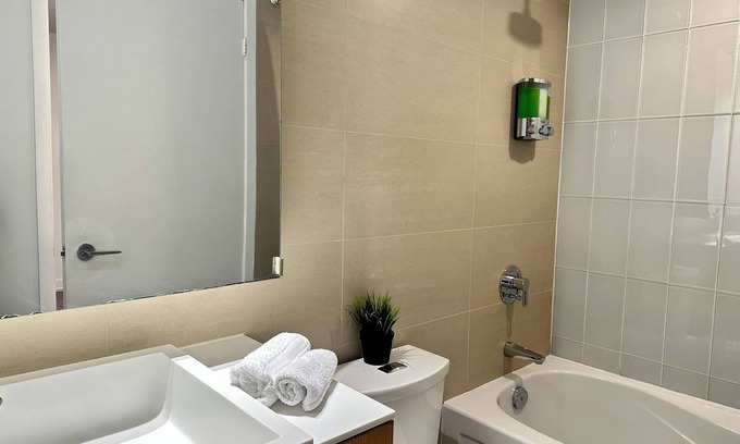 CityPlace Apartment | Beautiful 3 Beds Suite