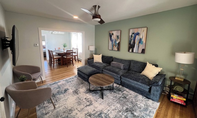 Medford Apartment | Beautiful 3BR+Office+Parking+Backyard near Boston-Cambridge.