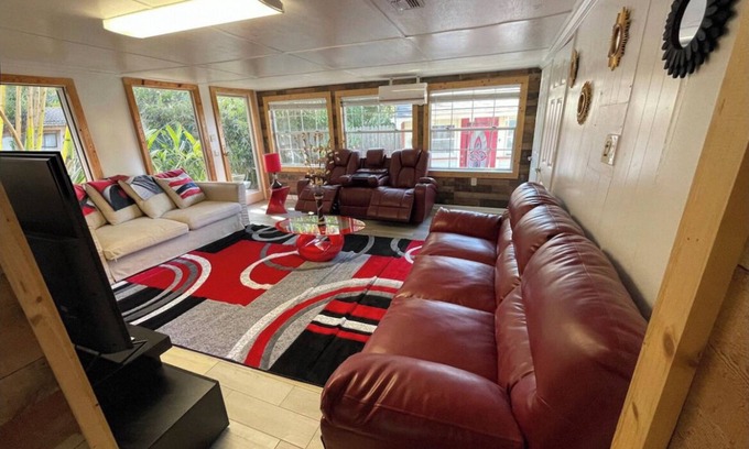 San Marco House | Beautiful 4/3 in the Heart of Jacksonville - 5 mins from Downtown