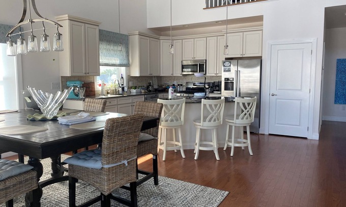 A-Zone House | Beautiful 4 bedroom beach home with sunset views, minutes from Atlantic City