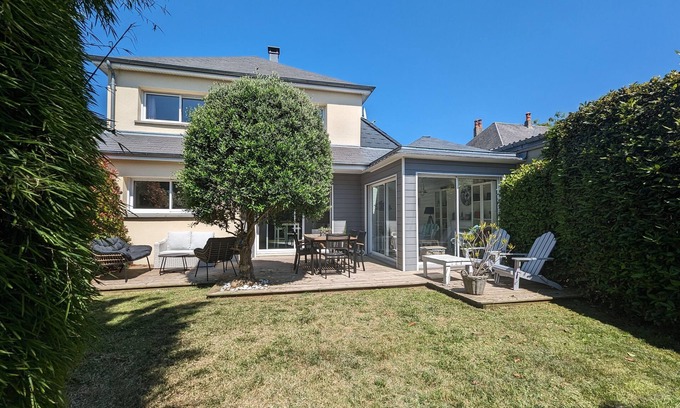 Agon-Coutainville House | BEAUTIFUL 4* BRIGHT SPACIOUS HOUSE WITH ENCLOSED GARDEN 300 M FROM THE SEA ON FOOT