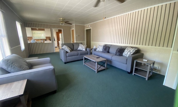 Put-in-Bay House | Beautiful 6 bed room on the one and only PIB