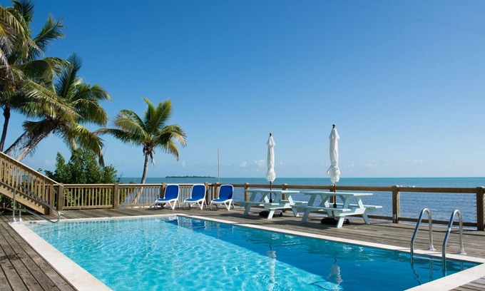 Islamorada House | Beautiful 7 BR estate in Islamorada, FL keys, with pool, dockage, & sandy beach!