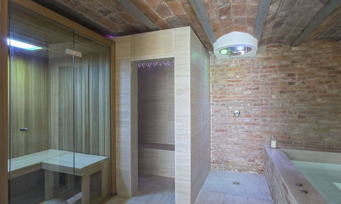 Pieve a Nievole Apartment | Beautiful apartment for 4 people with pool, A/C, WIFI, hot tub, TV, patio and pets allowed