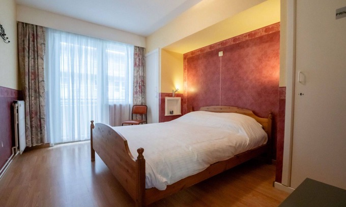 Blankenberge Apartment | Beautiful apartment for 4 guests with WIFI, TV, balcony and pets allowed