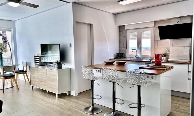 Massamagrell Apartment | Beautiful apartment by the sea