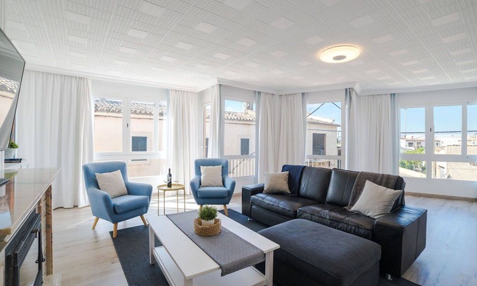 Binissalem Apartment | Beautiful apartment for 6 people with WIFI, A/C, TV and patio