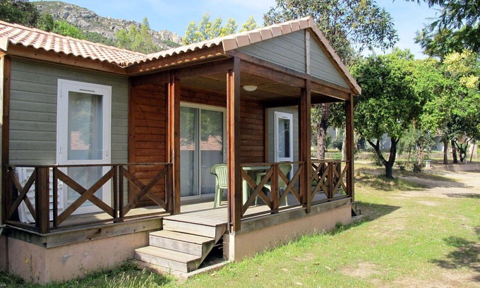 Aregno Apartment | Beautiful apartment for 6 guests with A/C, WIFI, TV and terrace