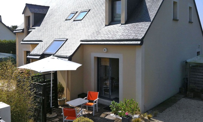 Lancieux Apartment | Beautiful apartment for 4 guests with WIFI, TV, terrace and pets allowed
