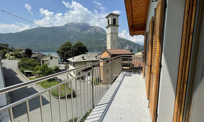 Verceia Apartment | Beautiful apartment for 8 people with WIFI, TV and patio