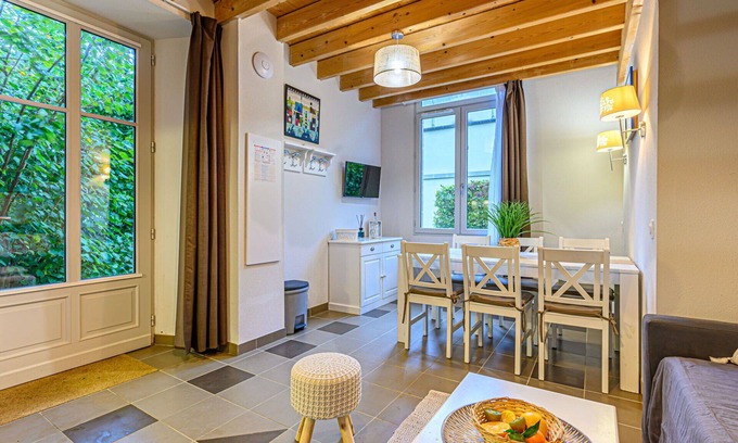 Baden Apartment | Beautiful apartment for 6 people with pool, WIFI, TV and terrace