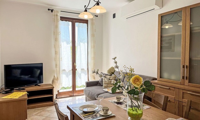 Savona Apartment | Beautiful apartment for 5 people with WIFI, TV, patio, pets allowed and panoramic view