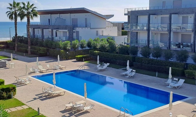 Silvi Marina Apartment | Beautiful apartment for 4 guests with WIFI, A/C, pool, TV, terrace and pets allowed