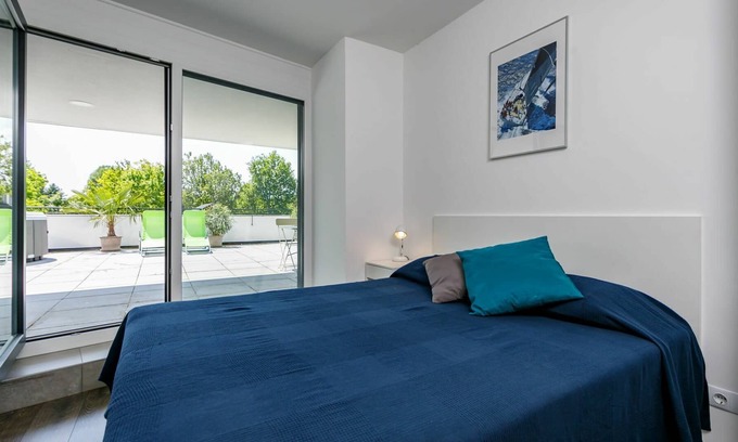 Balatonszemes Apartment | Beautiful apartment for 6 people with pool, A/C, WIFI, TV, terrace, pets allowed and parking