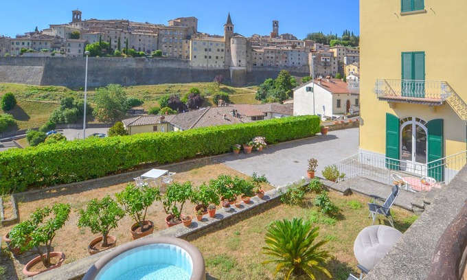 Anghiari Apartment | Beautiful apartment in Anghiari with WiFi
