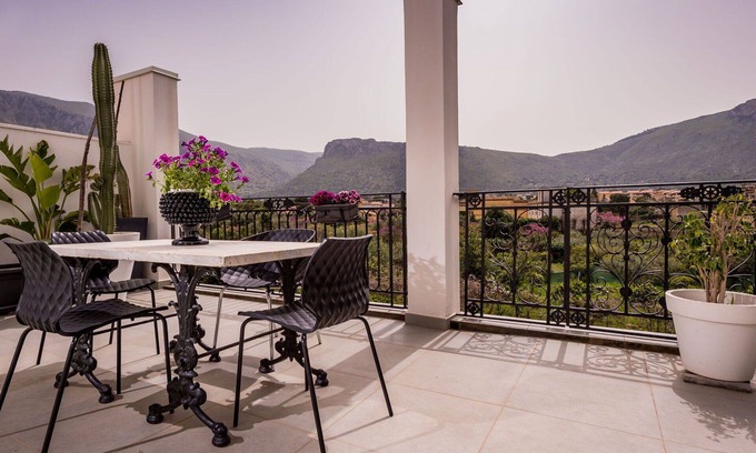 Terrasini Apartment | Beautiful apartment for 4 guests with A/C, WIFI, TV and terrace
