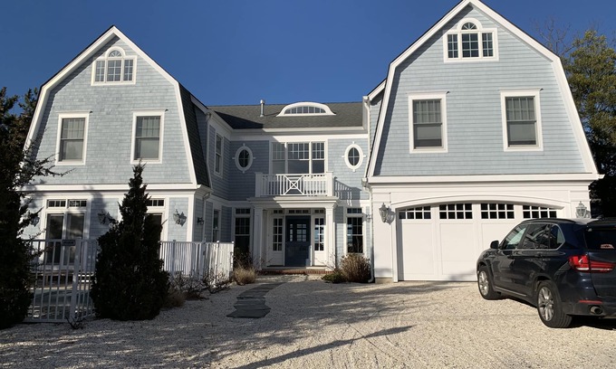 Mantoloking House | Beautiful bay front beach home