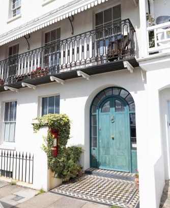 St Leonards-On-Sea House | Beautiful Beachfront Townhouse