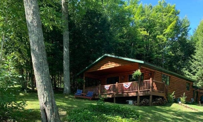 Minocqua House | Beautiful Booth lake Minocqua Optional pontoon