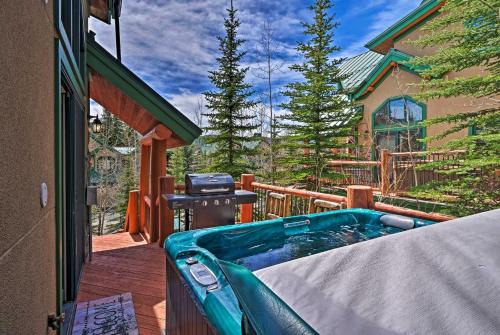 Breckenridge House | Beautiful Breck Retreat Walk to Gondola and Main St