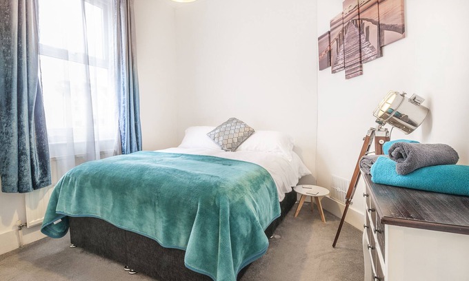Exeter House | Beautiful Central Exeter Apartment 5 min walk quay