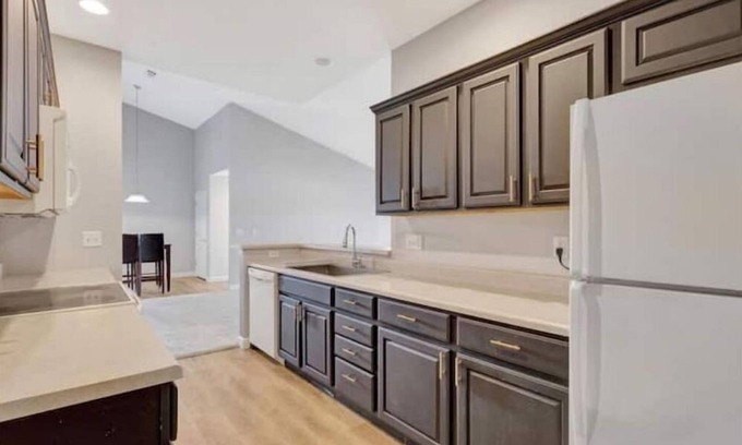 Champaign Apartment | Beautiful condo in Champaign! with pool and gym!