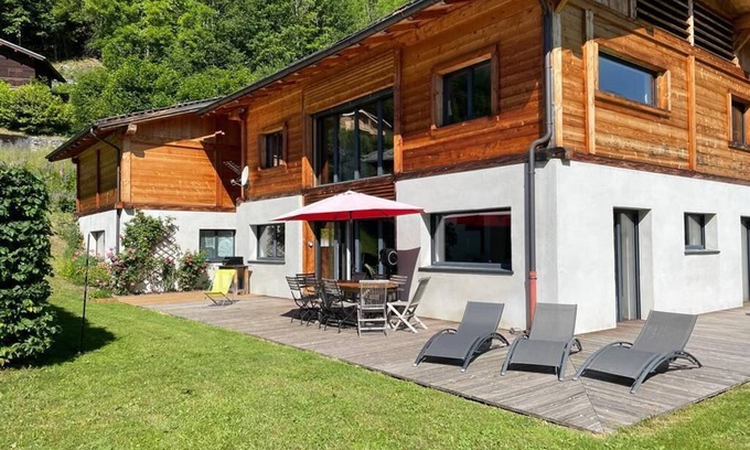 Les Houches Ski Chalet | Beautiful contemporary chalet for 8 people - Chamonix Valley