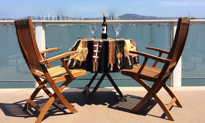 Marin City Boat Rental | Beautiful Contemporary Floating Home With 360 degree Views