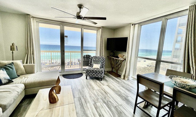 Destin Condo | BEAUTIFUL CORNER UNIT WITH AMAZING VIEWS! NEW BEACH FRONT ZERO ENTRY POOL!