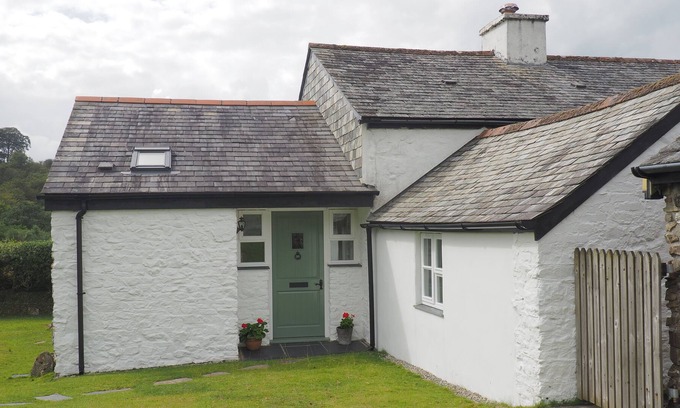 Mary Tavy Cottage | Beautiful Cottage with Private Garden and access to open moorland