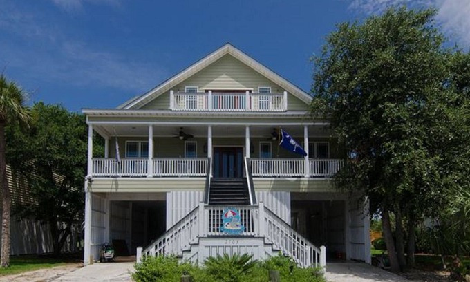 Edisto Island House | Beautiful Custom Built Spacious Vacation Home with PRIVATE POOL !