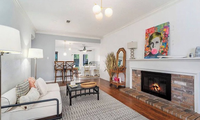 Barker House | Beautiful decorated cozy home