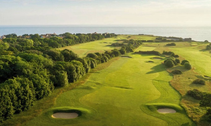 Kingsgate House | Beautiful English Lutyens Beach House