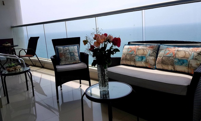 Bocagrande Apartment | Beautiful family apartment in front of the sea