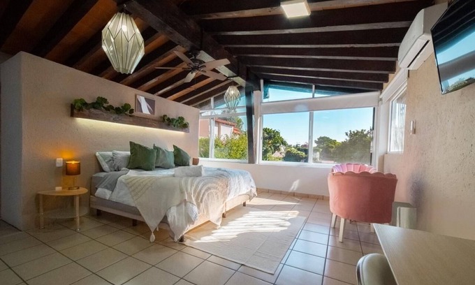 Cuernavaca House | Beautiful family cabin, pool w/boiler, garden, parking, tombling,