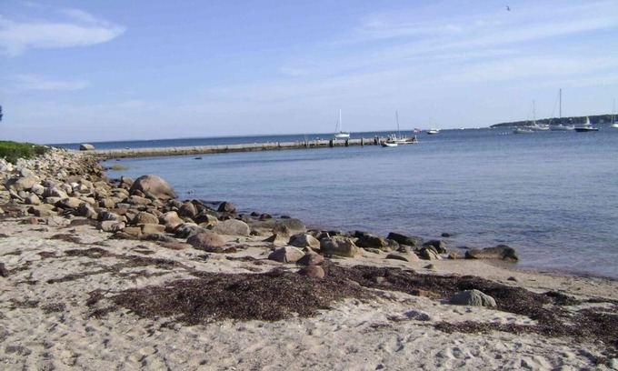 Mattapoisett House | Beautiful family summer home with private beach. Mattapoisett / Buzzards Bay