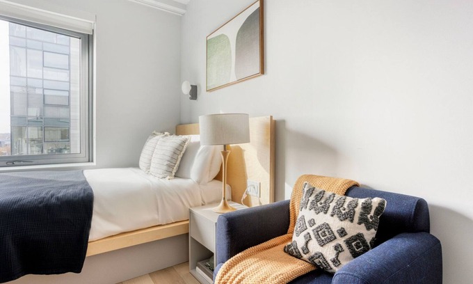 West Fens Apartment | Beautiful Fenway Studio w/Gym, nr Restaurants & Shops, by Blueground