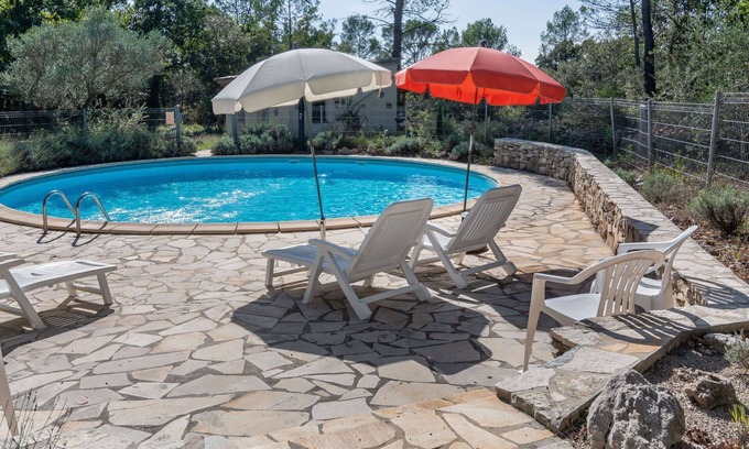 Flassans-sur-Issole House | Beautiful private villa for 8 guests with WIFI, private pool, TV, terrace and pets allowed