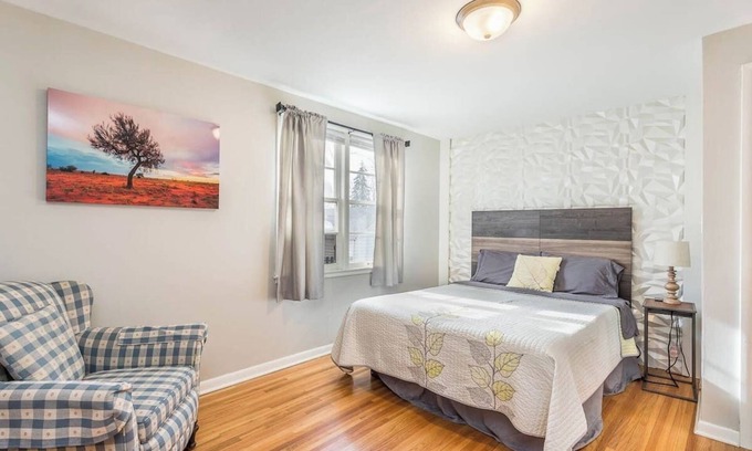 Sioux Falls House | Beautiful Get-a-way in the Heart of Sioux Falls
