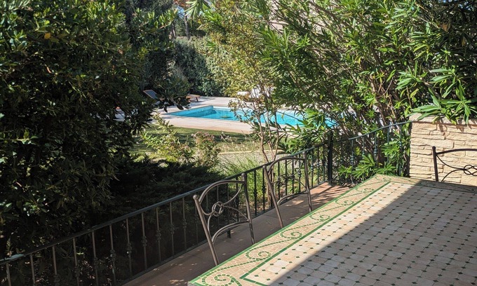 Mazan Villa | Beautiful gite at the foot of the Ventoux for 4 people