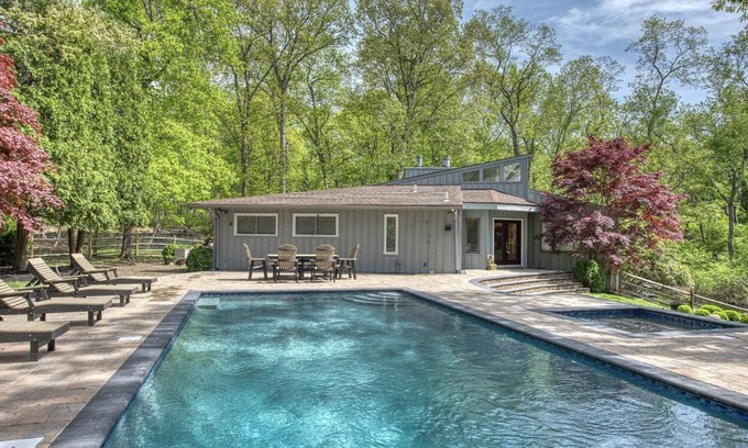 Noyack House | Beautiful Hampton Retreat- Sag Harbor Tennis and Pool on 2 private acres