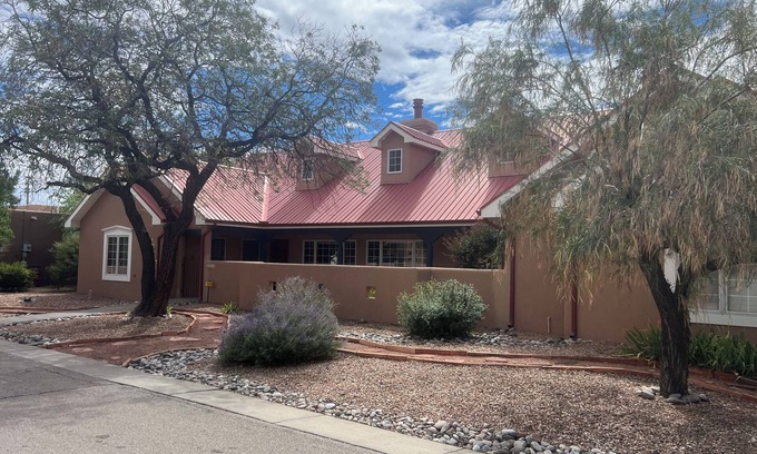 Rio Grande Blvd House | Beautiful Home In Albuquerque's North Valley