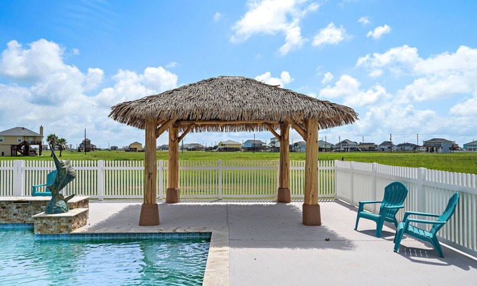 Indian Beach House | Beautiful home in Indian beach with a large pool!