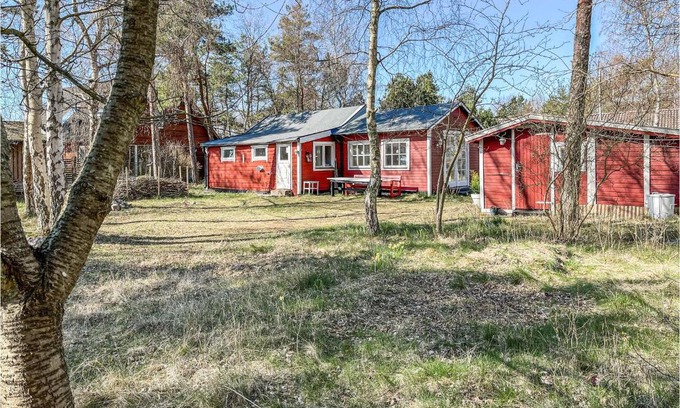 Loderup House | Beautiful Home In Löderup With Kitchen