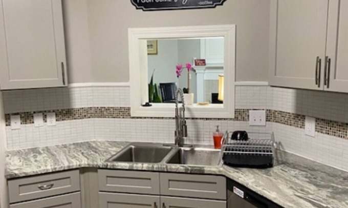 Starkville House | Beautiful home less than a mile from campus