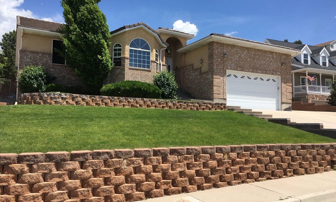Cedar City House | Beautiful home near the LDS Temple and SUU Shakespeare