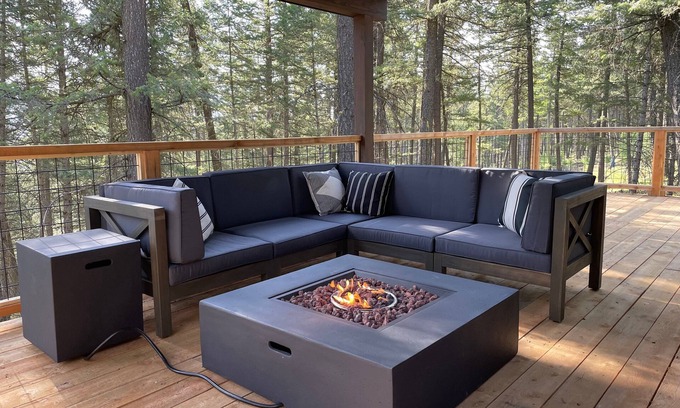 Flathead County House | Beautiful home on 4 acres, dedicated workspace, minutes to downtown Whitefish, 30-day minimum